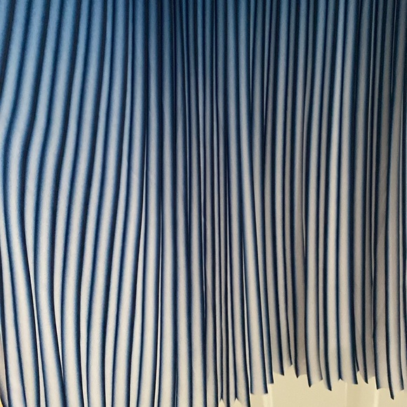 Leo & Ugo Paris Blue Ombré Pleated Skirt. Size Small - Picture 5 of 11